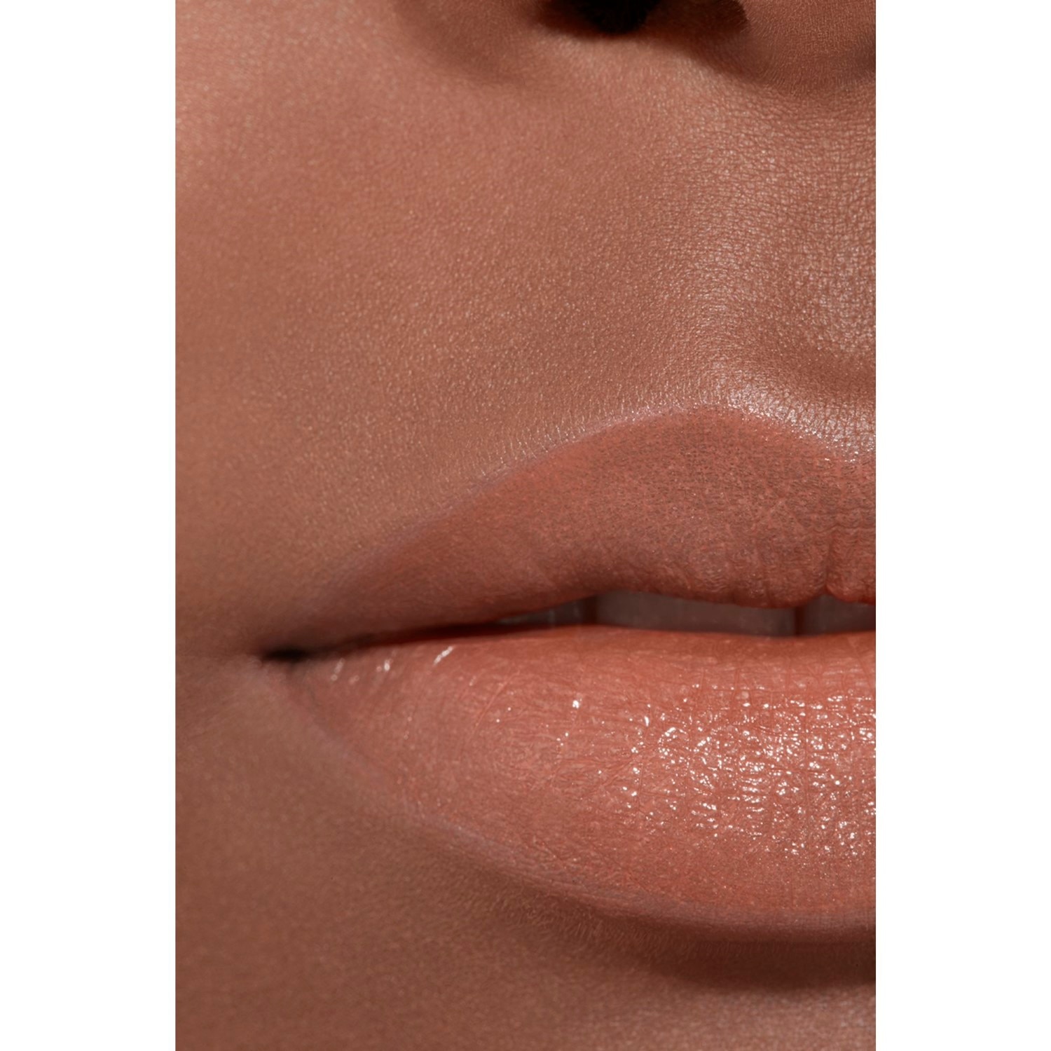 LA BARRA DE LABIOS INTENSA
